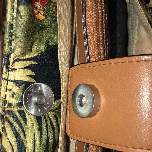 Relic Black Green Red Tropical Canvas Leather Combo Crossbody Bag Purse - Picture 14 of 15